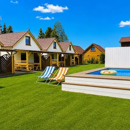 With A Pool For 5 People * دجيفنوفيك